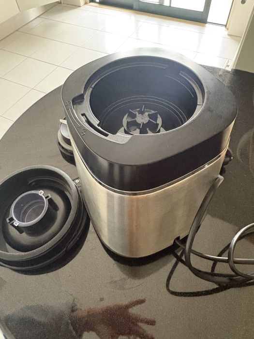 Base de liquidificadora nova