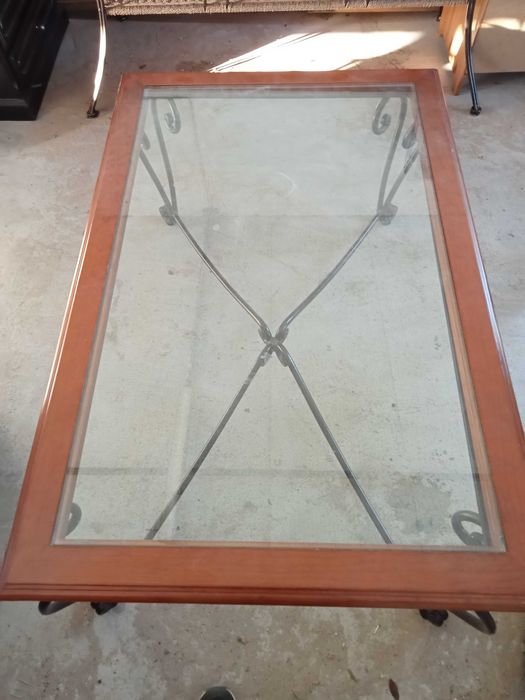 mesa de vidro com 6 cadeiras (4+2)