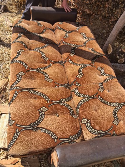 Диван гарний стан як новий