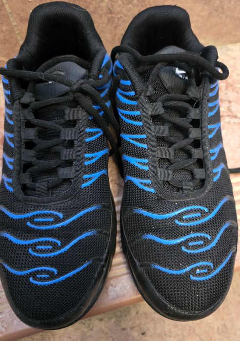 Buty młodzieżowe NIKE 40