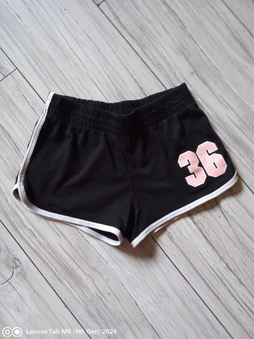 **Spodenki dziewczęce H &M r.134