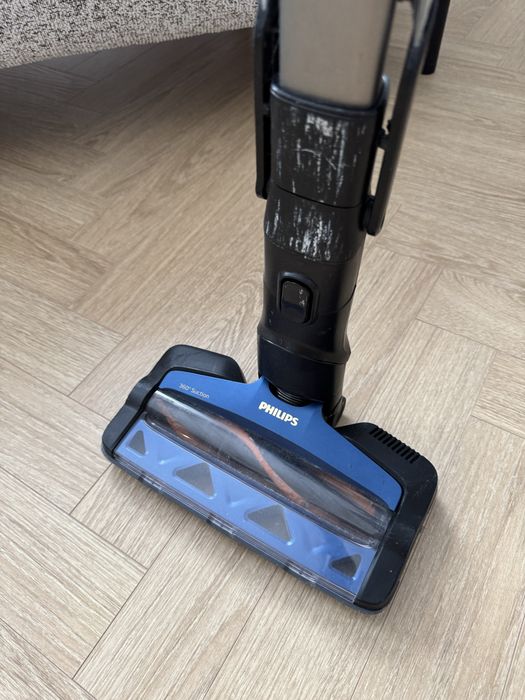 Odkurzacz pionowy PHILIPS XC8049/01