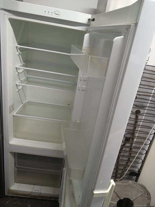 Холодильник Samsung Срочно