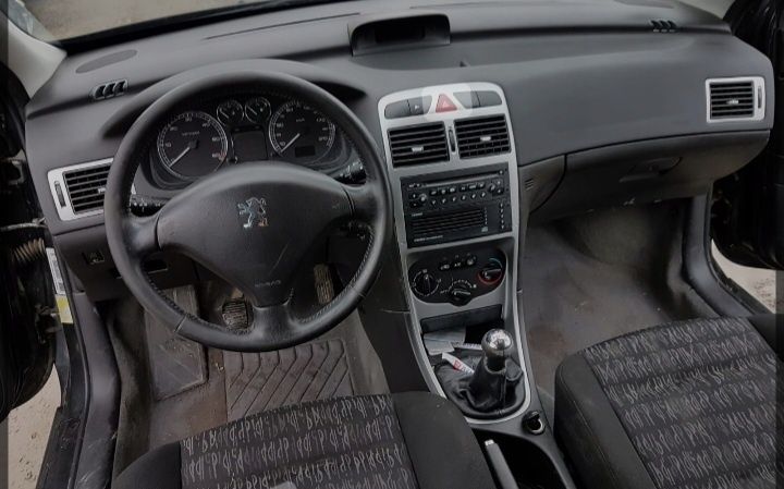 Торпеда пежо 307 із подушкою