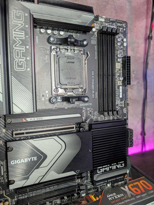 Gigabyte X670 Gaming X AX (AM5) 7000-8000-9000 Серія AMD