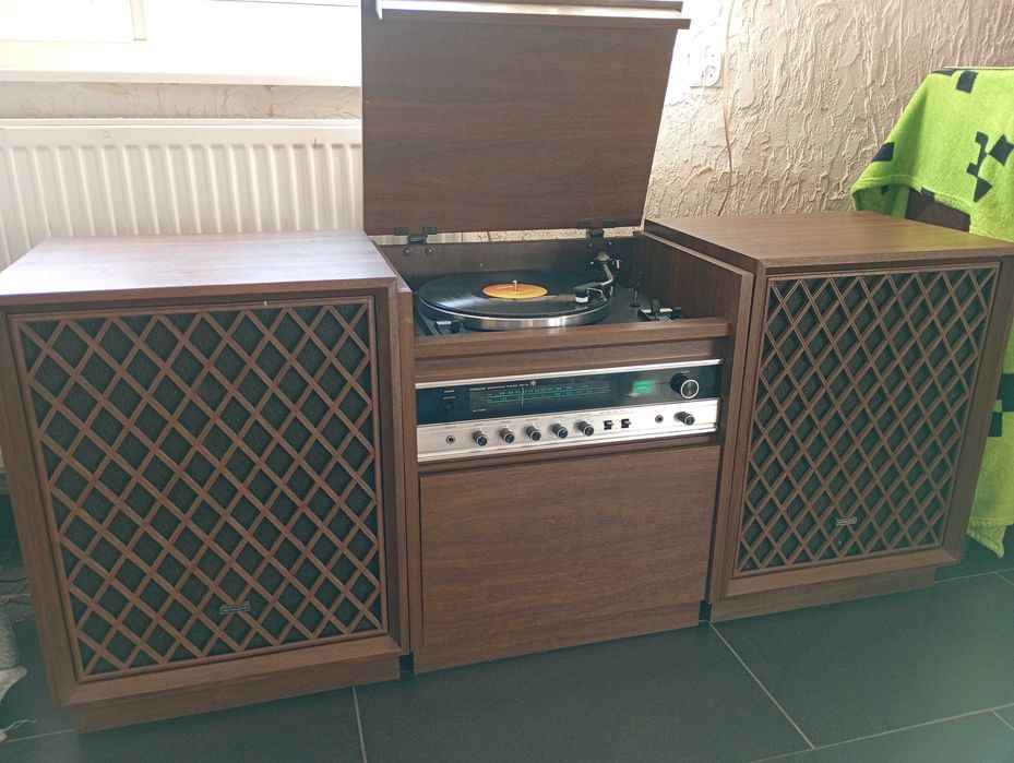Wieża retro Hitachi dpk91 tylko u mnie komplet idealny stan wizualny 230v kiedyś sprowadzana z Anglii rarytasik dla konesera możliwy dowóz okazja