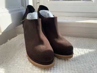 Botins de Salto Alto Zilian — Nº 39