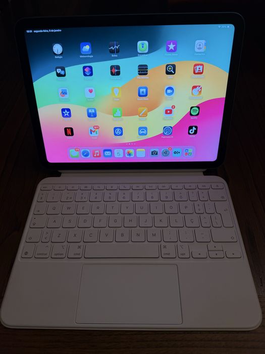 Ipad 10 com magic keyboard