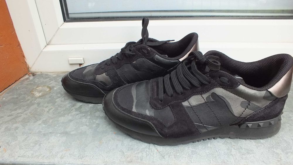 Super buty sportowe Valentino Garavani w roz 42 1/2