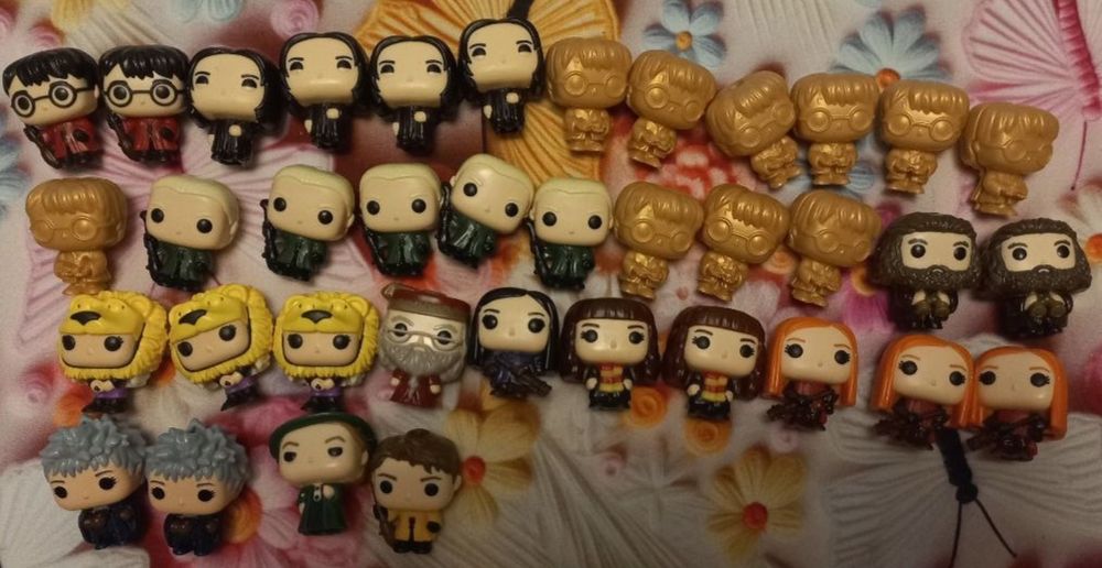 Продам колекційну іграшку Кіндер