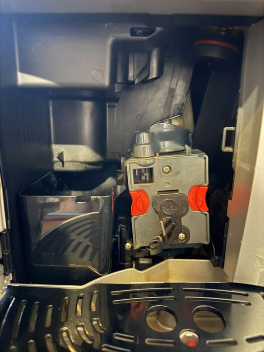 Express DēLonghi Magnifica