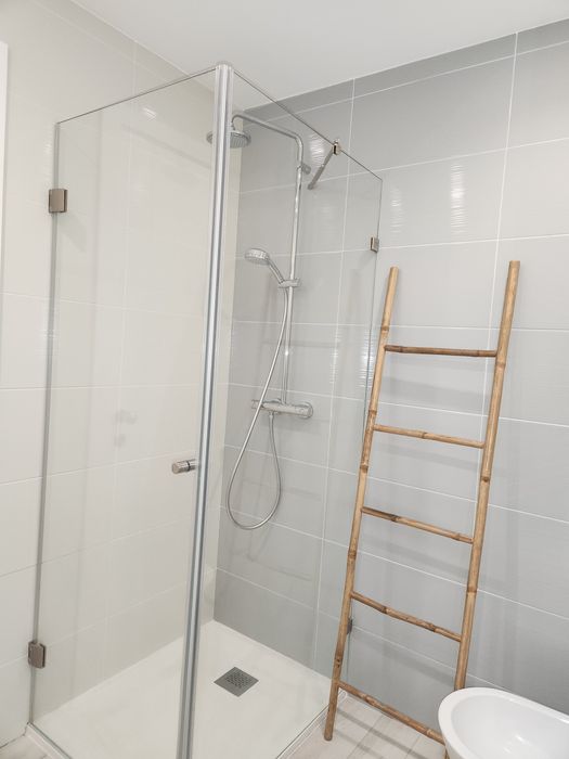 Apartamento T1+1 (Estúdio porta 2)