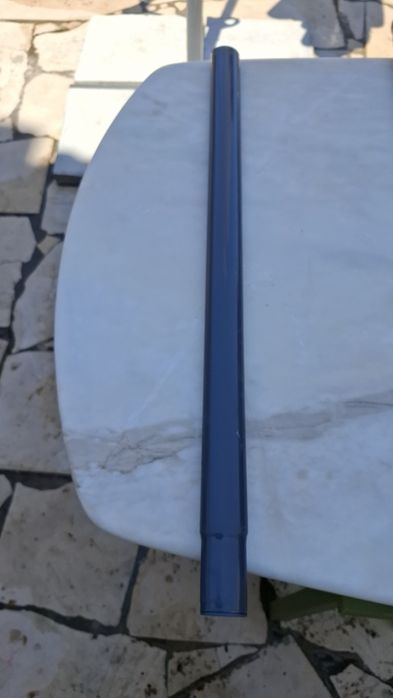 Estrutura de piscina em metal