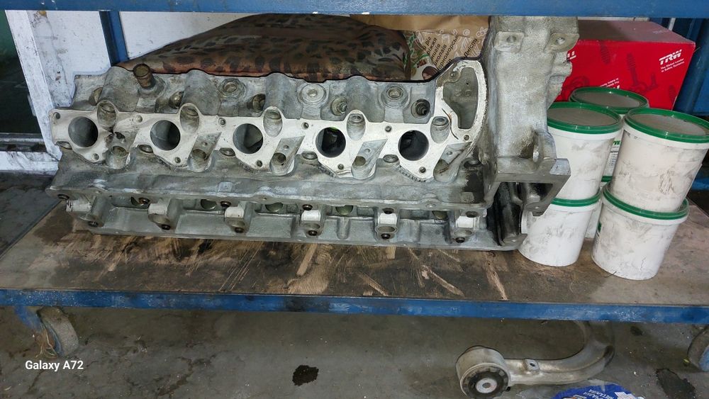 Продам головку 2.9 спринтер е210 проверена