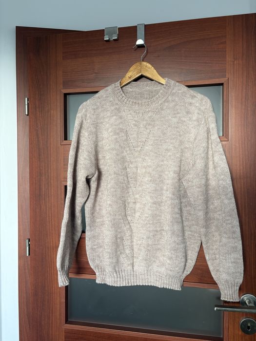 sweterek beżowo-różowy