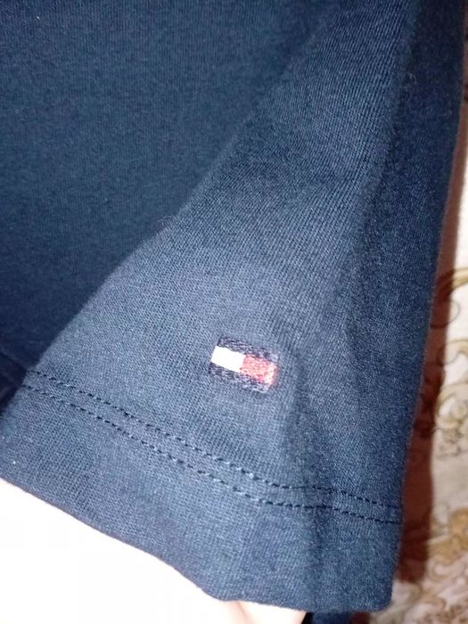 Продам мужскую футболку Tommy Hilfiger