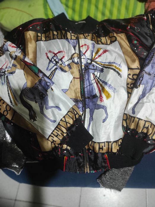 Casaco de seda colorido