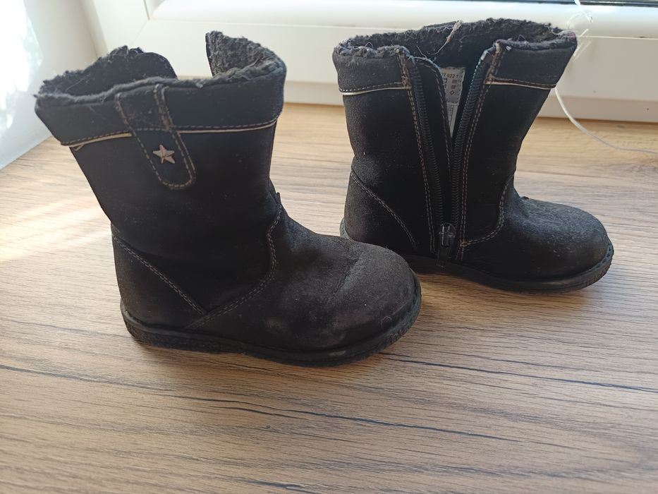 Buty za kostkę, botki, zimowe kozaczki dla dziewczynki r 23