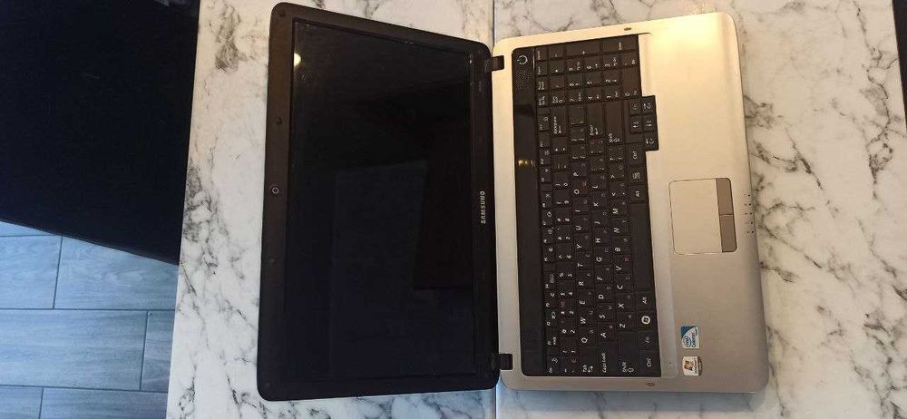 Ноутбук Samsung RV510