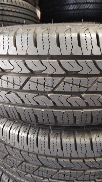 Pneus  235/70/17 Nexen