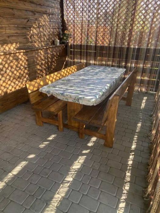Продаж сучасного будинку з виглядом на озеро