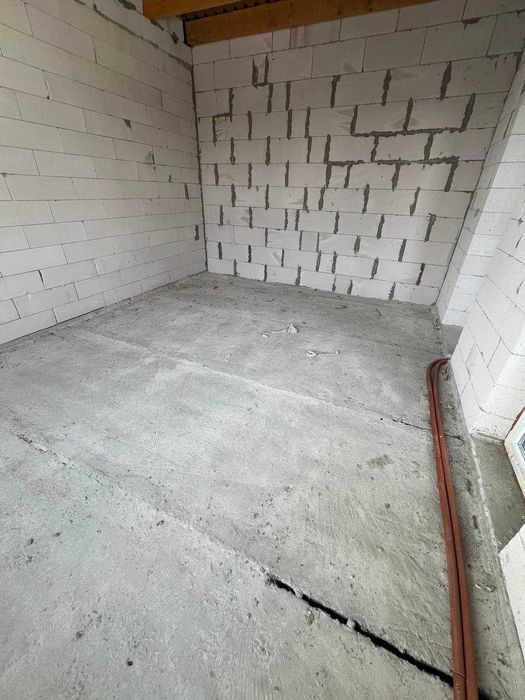 Продається зданий дуплекс з наповненням у Крихівцях.