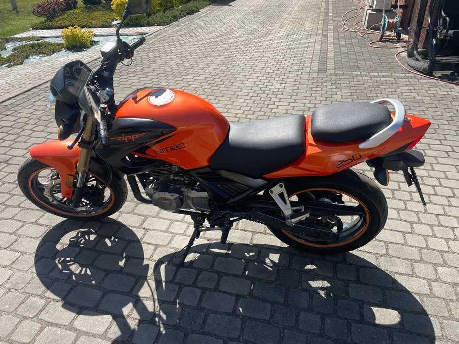 Zipp Nitro 250 (2010) - Doinwestowany, grzane manetki.