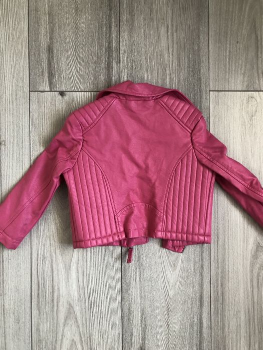 Дитяча куртка на вік 1-2 рочки та зріст 86-92 см в ідеальному стані