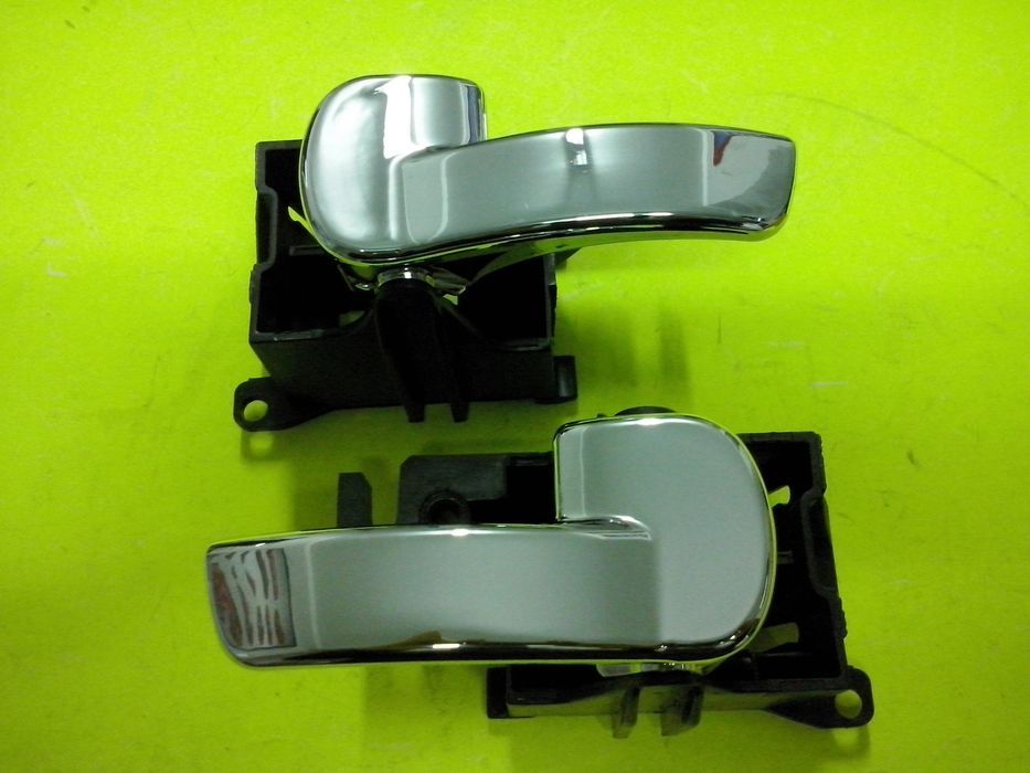 puxadores manipulo de abrir a porta Nissan Navara D40