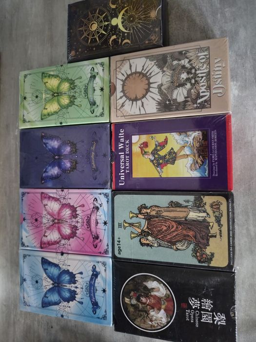 Карти таро. Таро аніме, готік та класичне. US Games.