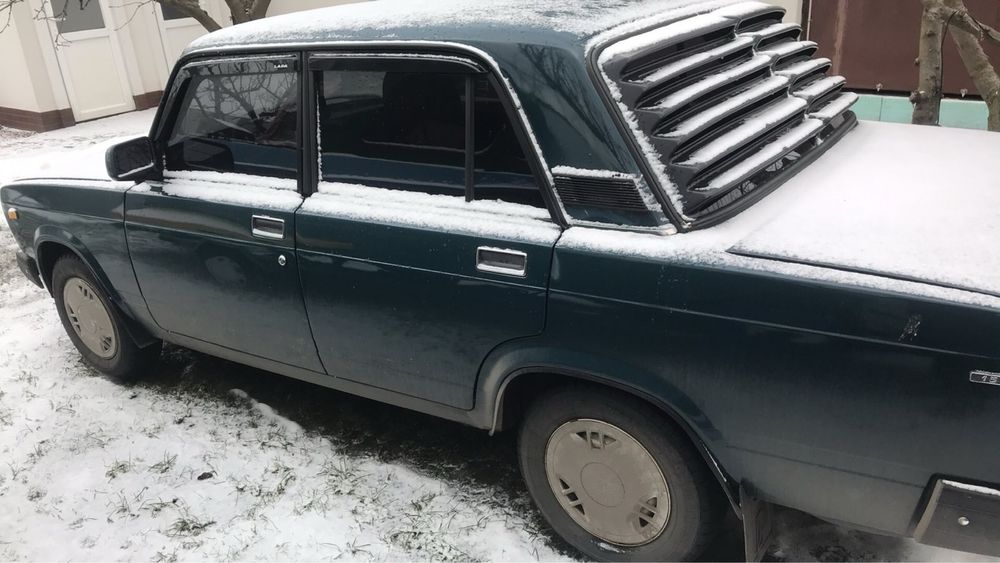 Машина ВАЗ 21074