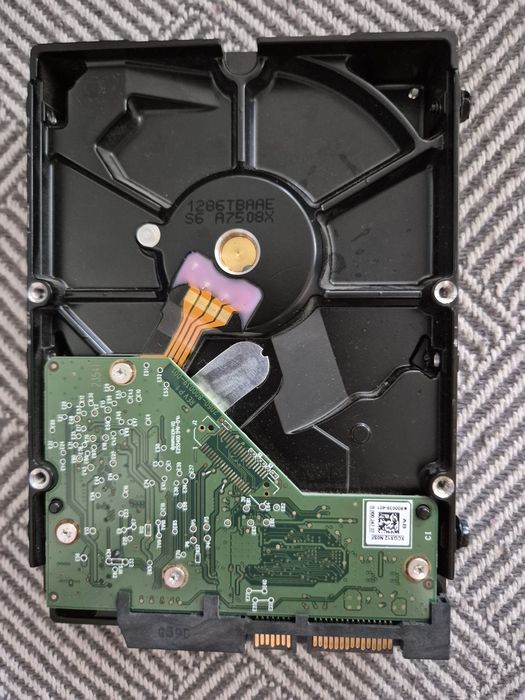 Продам HDD SATA 1TB wd blue