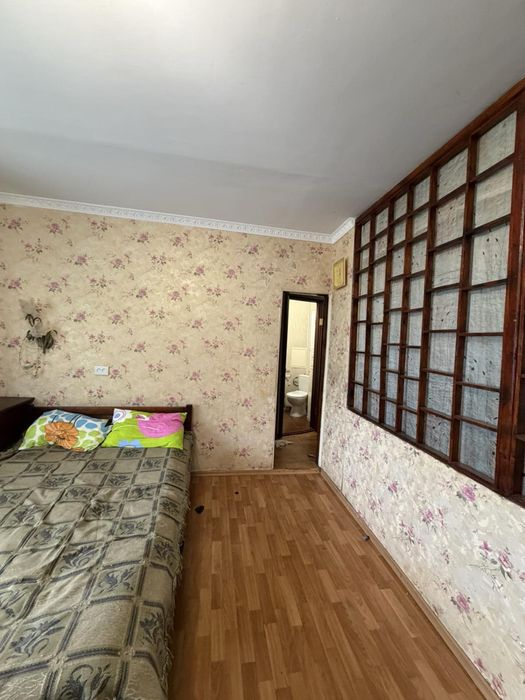 Продаю 2 кімнатну квартиру на Космонавтів. Сертифікат!