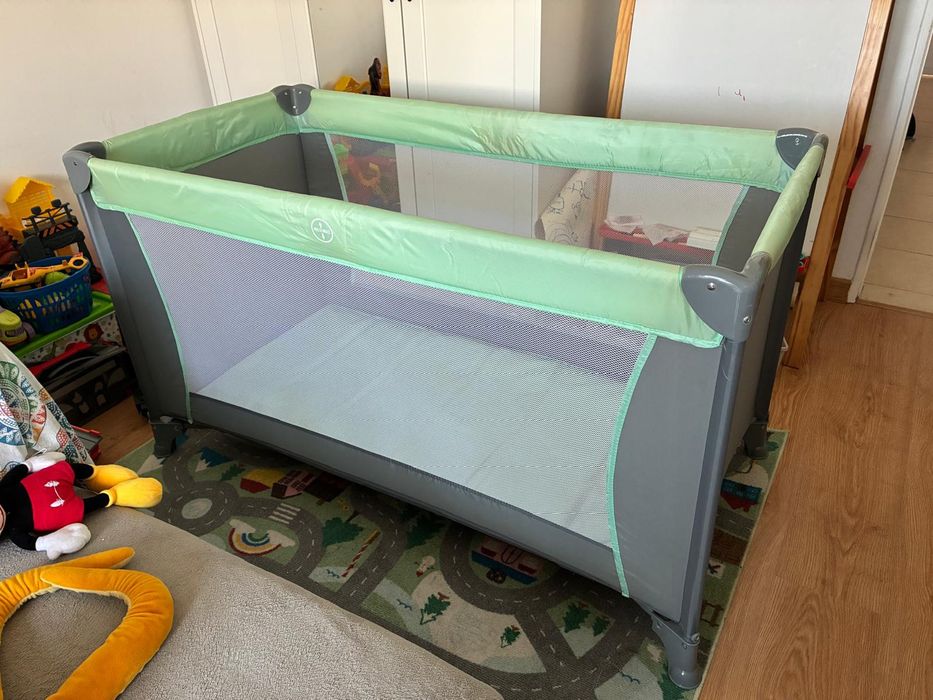 Cama de bebé para viagem