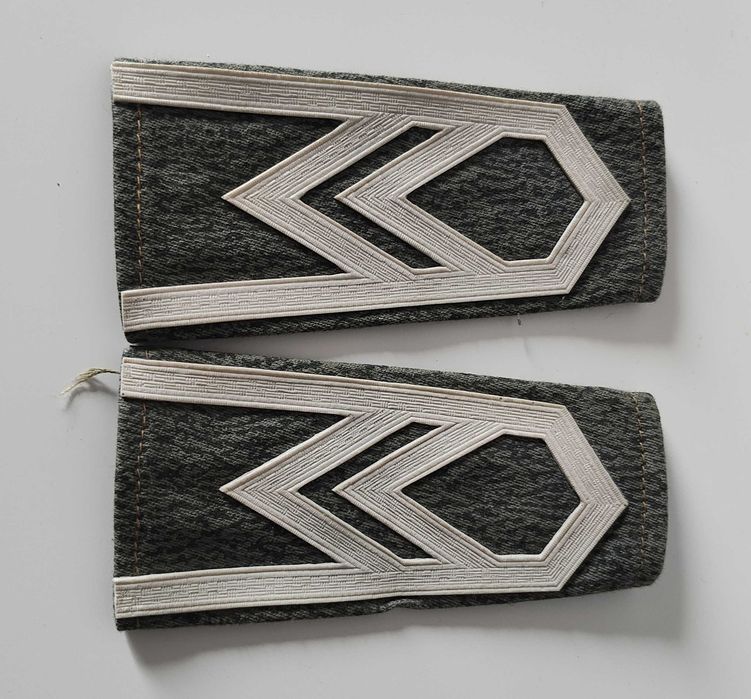 Pagony, pochewki starszy sierżant LWP wojsk. lądowe do munduru wz. 68