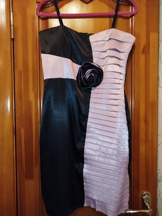 Віддам безкоштовно одяг для дівчини жінки блузка плаття джинсовка