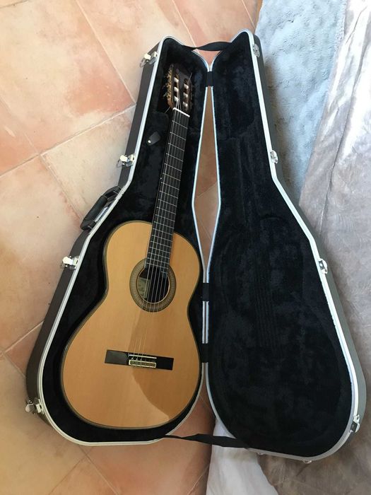 Guitarra Clássica Paco Castilho 205 c/ Caixa Gator Rígida