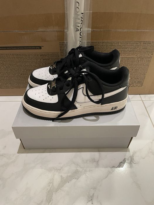 Жіночі кросівки Nike Air Force