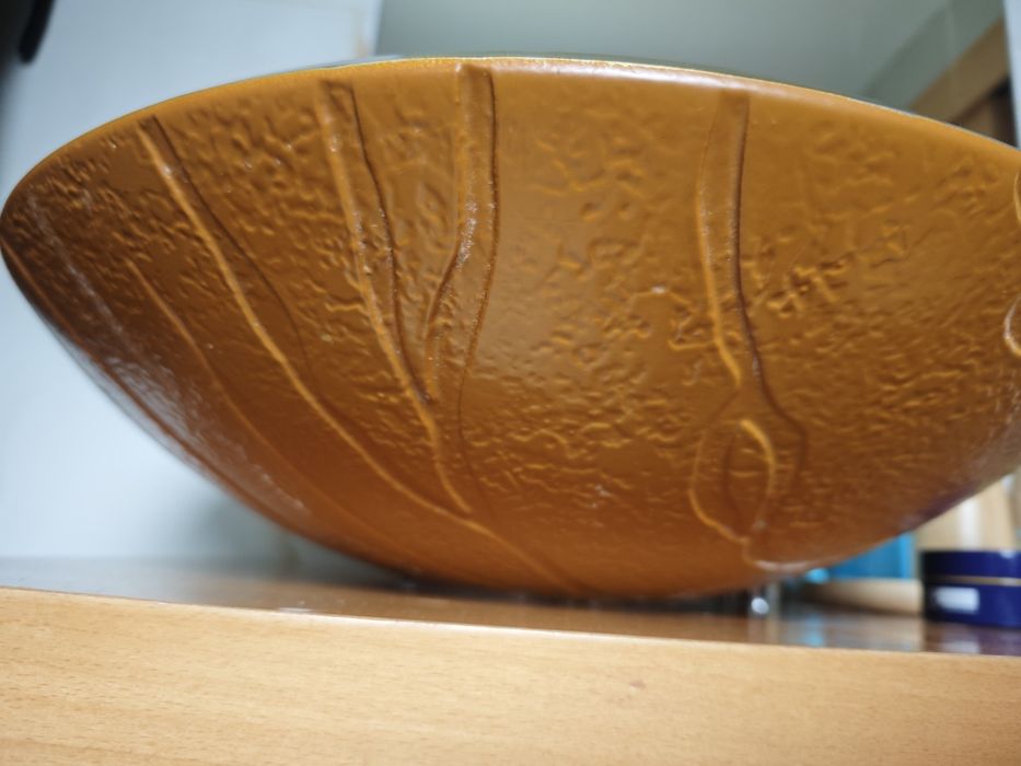 Lavatório de vidro dourado / WC