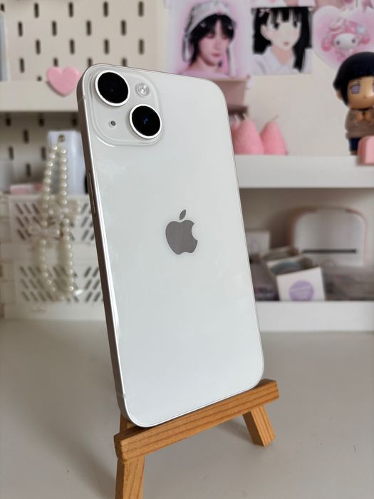 iPhone 14 como novo, um ano de uso.