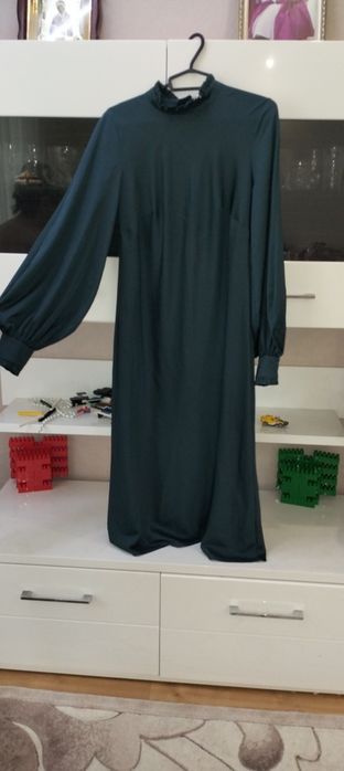 Вечернее лёгкое платье