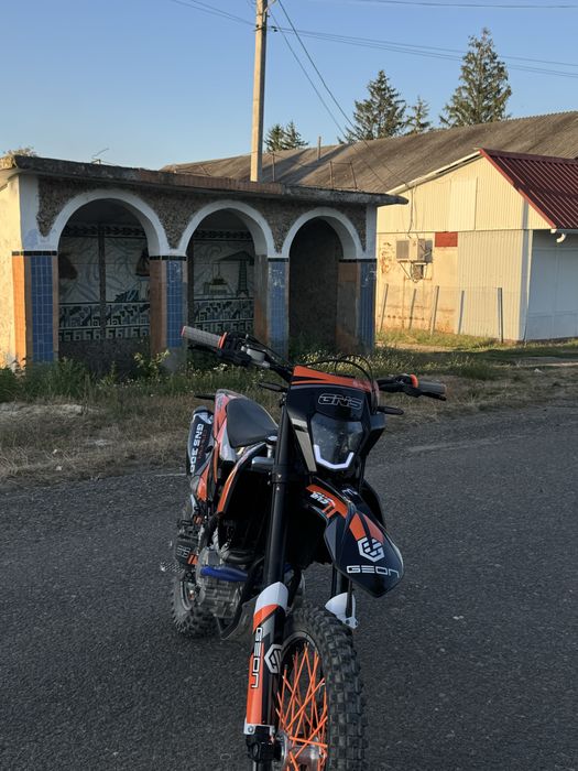 Продам Geon Dakar GNS 300, в дуже гарному стані!