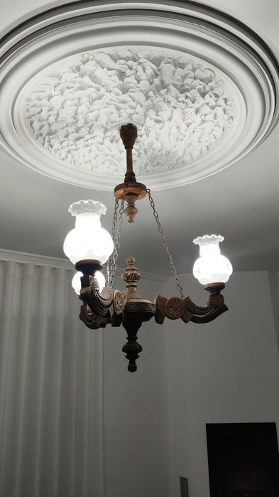 Candeeiro madeira trabalhada