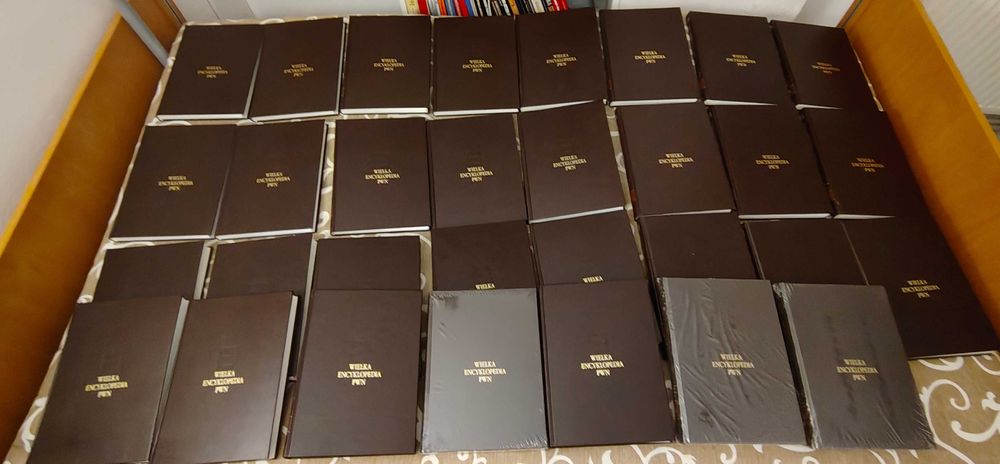 Wielka Encyklopedia PWN – komplet tomów | kolekcja
