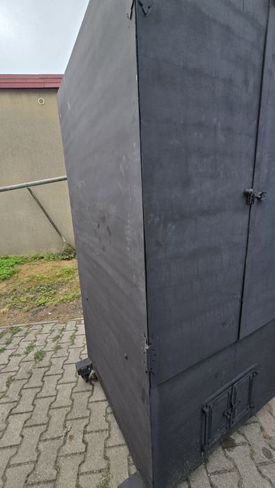 Sprzedam wędzarnie opalaną drewnem