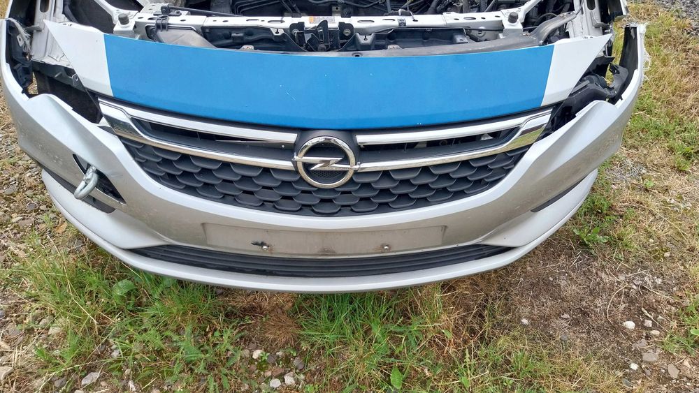 Zderzak przedni opel astra j 2017