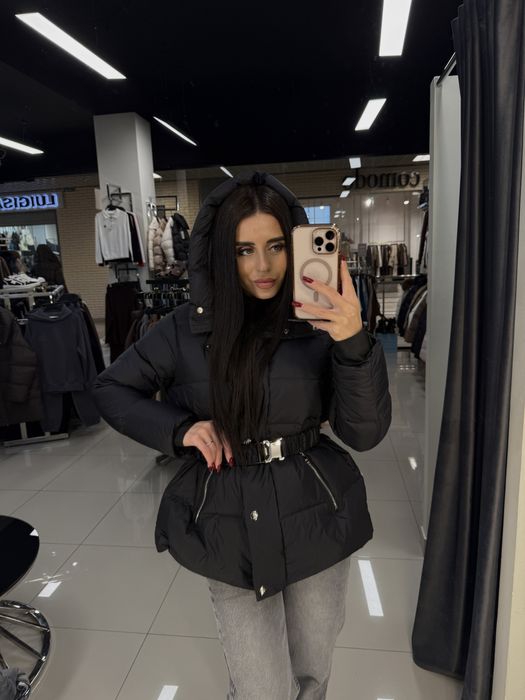 Пуховик жіночий Prada