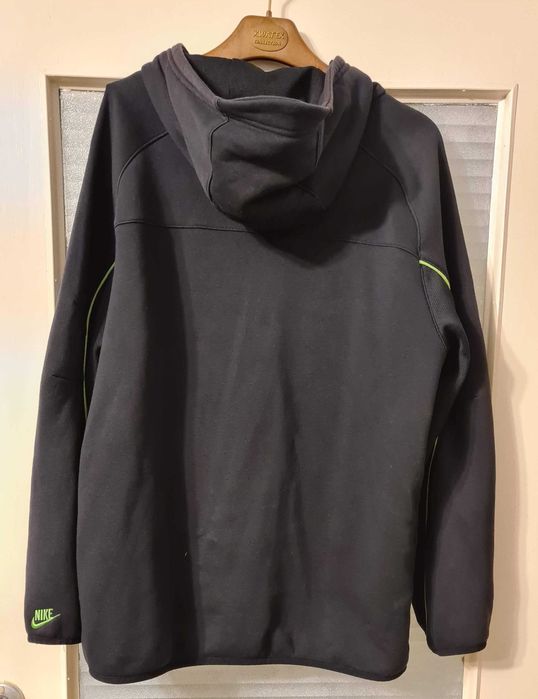 Czarna bluza rozpinana z kapturem Nike rozmiar 158-170 M