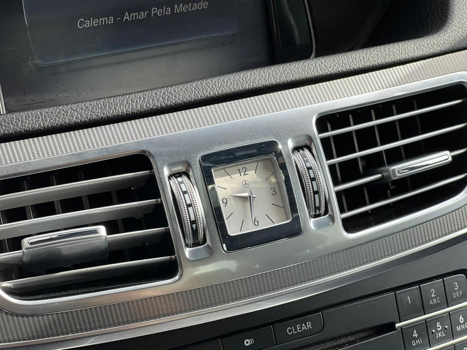 Mercedes-Benz E 220 — fotografia 8