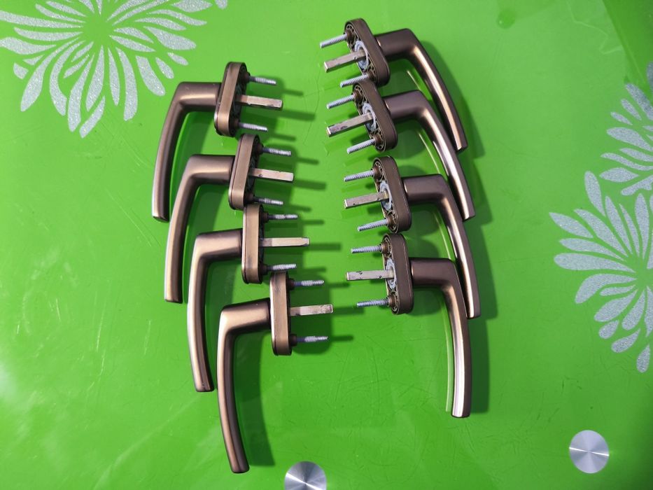 Klamka do okien stare zloto  Roto